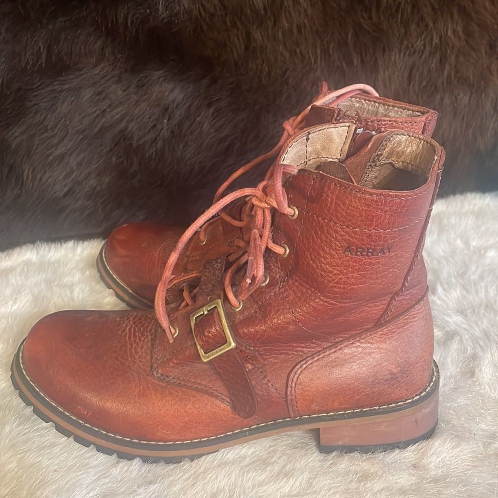 Array boots 8.5 (5220) - image 9